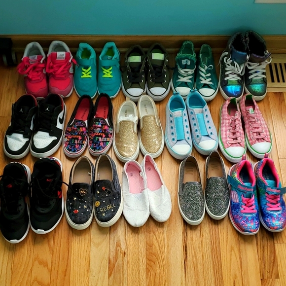REVISED ALL Of These Perfect Pairs Of Shoes For You... - 11 Shoes For $150 - Picture 9 of 10